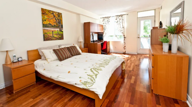 Bedroom-with-Engineered-Hardwood-Floor